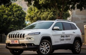 jeep最便宜的车多少钱(jeep便宜的吉普车)