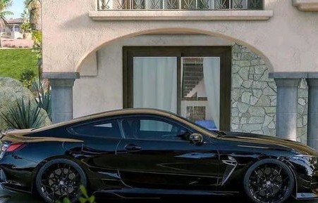 宝马m8黑武士(宝马m8黑武士内饰)