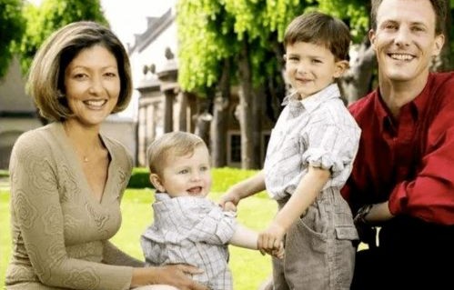 短剧闪婚妈妈的魅力之旅，66集的母爱与人生