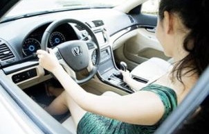 新手开自动挡车步骤(新手开自动挡车步骤图)