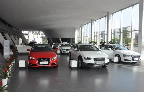 特朗普重磅消息揭晓，电动汽车产业迎来变革