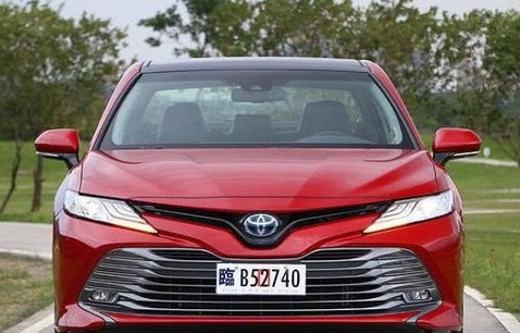 丰田凯美瑞混合动力报价(丰田凯美瑞混动2020款报价图片及报价)