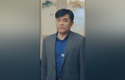 短剧中的天选打工人，娶到完美女上司的奇妙缘分