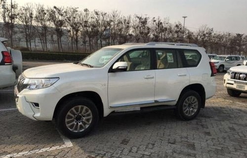 丰田普拉多2020款(丰田普拉多2020款35)