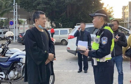 被民警索取3000元事件当事人再发声