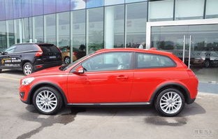 沃尔沃c30二手车报价(沃尔沃c302012年多少钱)