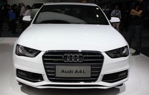 2017年奥迪a4二手报价(奥迪a4l2017款二手车价格)