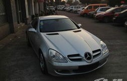 奔驰slk200跑车报价(奔驰slk200跑车报价二手)