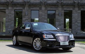 克莱斯勒300c(克莱斯勒300c参数)