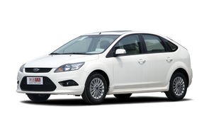 2013款福克斯三厢参数(13款福克斯两厢参数)