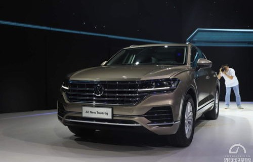 大众汽车途锐报价及图片(大众途锐汽车报价及图片 suv)