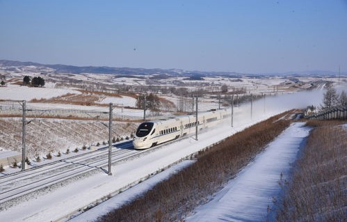 返工人高铁盛宴，流水席的独特风景