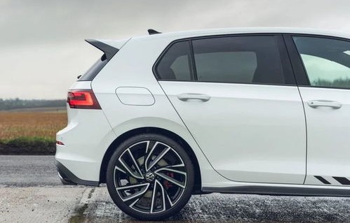 大众高尔夫8代gti(大众高尔夫8代是哪一年)