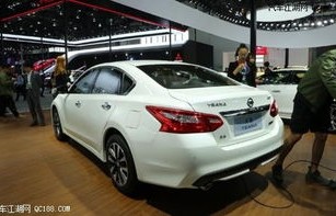 尼桑天籁价格(尼桑天籁价格落地价)