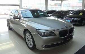 宝马740多少钱(12年宝马740值多少钱)