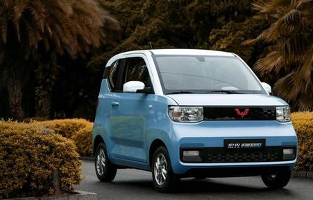 新能源五菱宏光电动汽车价格(新能源五菱宏光电动汽车价格图片)