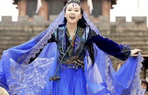 远霞之舞，我为人间第一仙——75集短剧的仙凡传奇