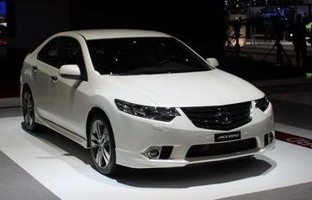 思铂睿和雅阁哪个好(思铂睿和雅阁哪个好一点)