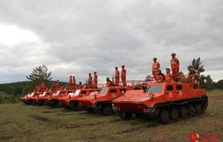 韩军大规模演练，大批直升机黑压压飞过头顶的震撼场面