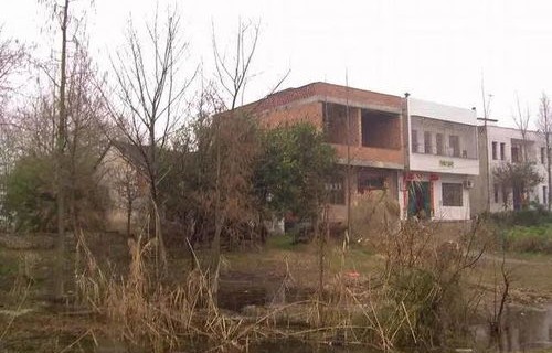 农村宅基地闲置现象，空置率高达43.8%的村庄挑战与出路