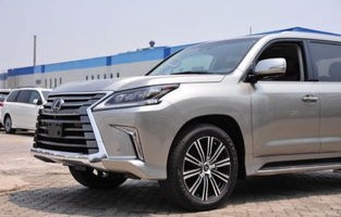 雷克萨斯lx570多少钱一辆(雷克萨斯lx570多少钱一辆)