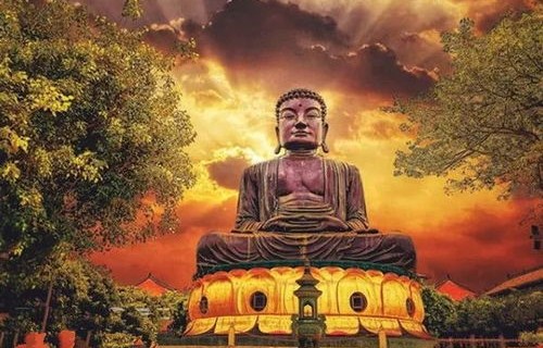 天空中的大佛惊现江西，神秘奇观引全球瞩目