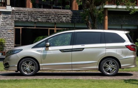 本田mpv艾力绅(本田mpv艾力绅混动)