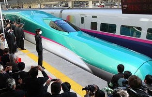 全球瞩目，全球最快高铁惊艳亮相