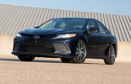 凯美瑞2021款(凯美瑞2021款20g豪华版参数)