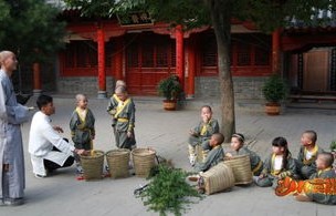 短剧一人不入庙的深度解析，96集的魅力与启示