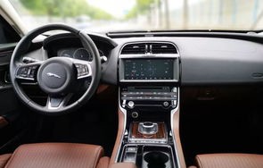 开捷豹的有两种男人(开捷豹的坏男人)