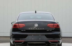 大众带字母200万的车图片(大众带字母200万的车图片内饰)