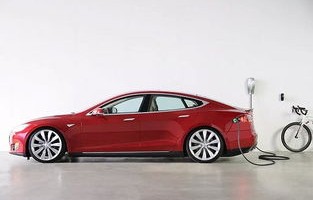 特斯拉modelq(特斯拉MODELQ亮相华尔街)