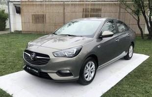 别克凯越两厢车图片(别克凯越两厢版)