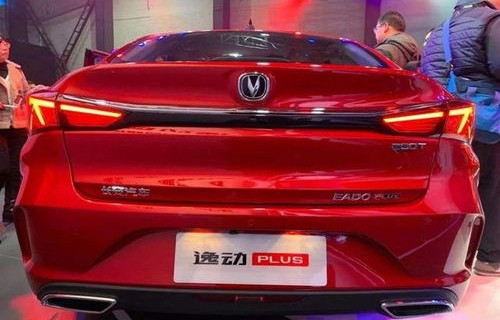 买逸动plus感觉上当了(蓝鲸14t和蓝鲸15t哪个好?)