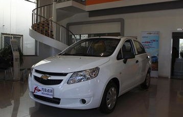 雪弗兰新赛欧三厢汽车，经典与创新的完美结合