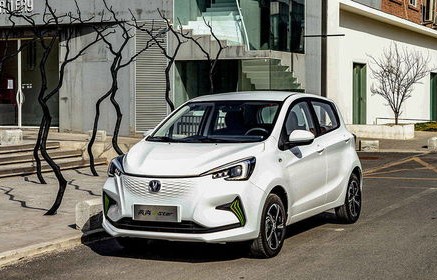 长安奔奔新能源汽车官网(长安奔奔新能源汽车2021款价格)