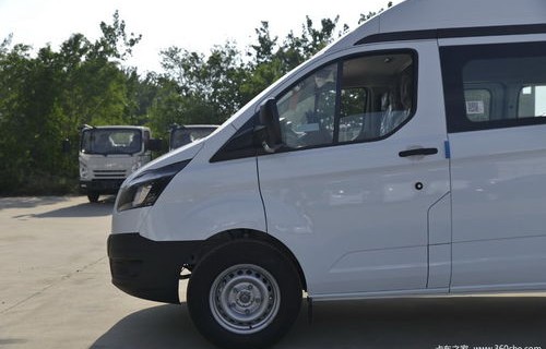 江铃全顺6座图片(江铃全顺6座柴油报价图片大全)