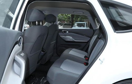 5万左右最省油的车(5万以下省油耐用的车)