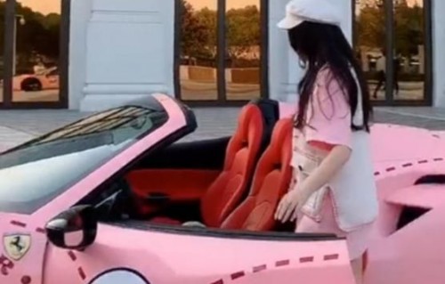 法拉利458(法拉利458落地多少钱)