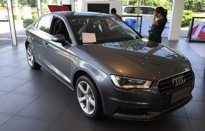 奥迪a3两厢图片(奥迪a3两厢图片颜色)