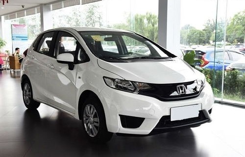 最新款飞度报价及图片(最新款飞度汽车图片)