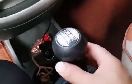 长安奔奔mini自动挡(长安奔奔MINI自动挡挂不上档)