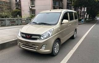 二手车5000左右五菱荣光(二手车五菱荣光价格)