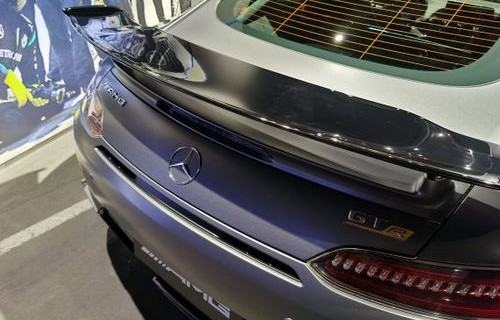 奔驰gtr多少钱一辆(gtr多少钱一辆2023款)