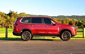 大通d90(大通d90怎么样毛病多不)