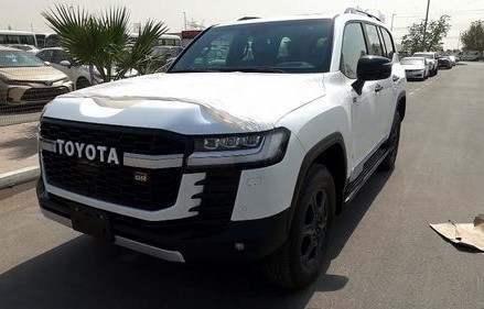 丰田陆地巡洋舰2022最新款价格(丰田陆地巡洋舰最新消息)