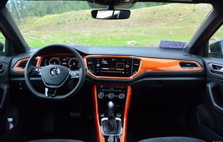 一汽大众探歌价格表(开探歌一般什么档次人)