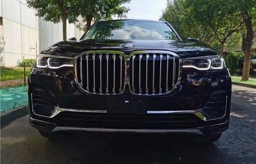 最新宝马x7价格(最新宝马x7价格及图片牌照)