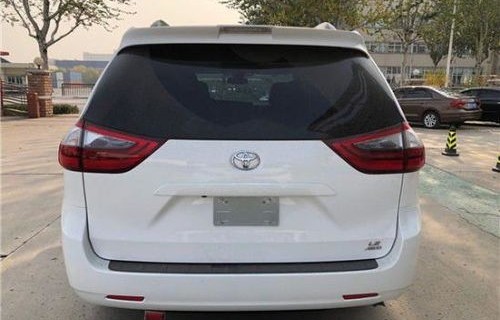 丰田塞纳四驱价格表(丰田塞纳2021款四驱价格)